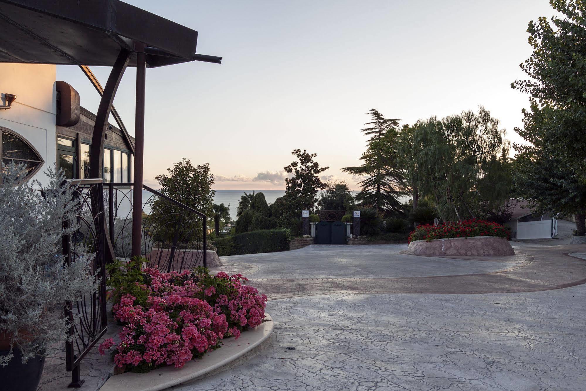 Casa Ferretti Di Ferretti Village Silvi Marina Exterior foto